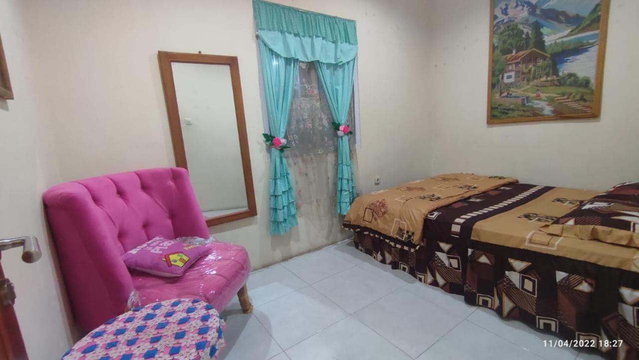 D-Rima Homestay Ruteng Exterior photo