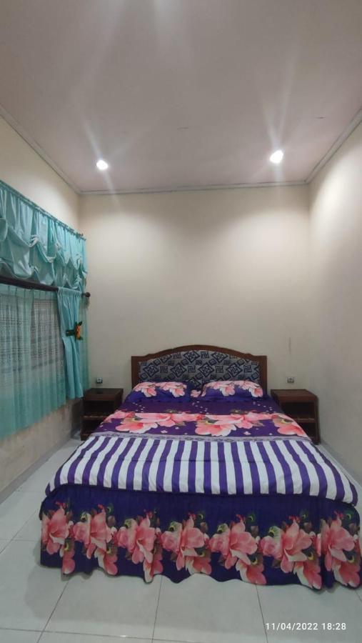 D-Rima Homestay Ruteng Exterior photo